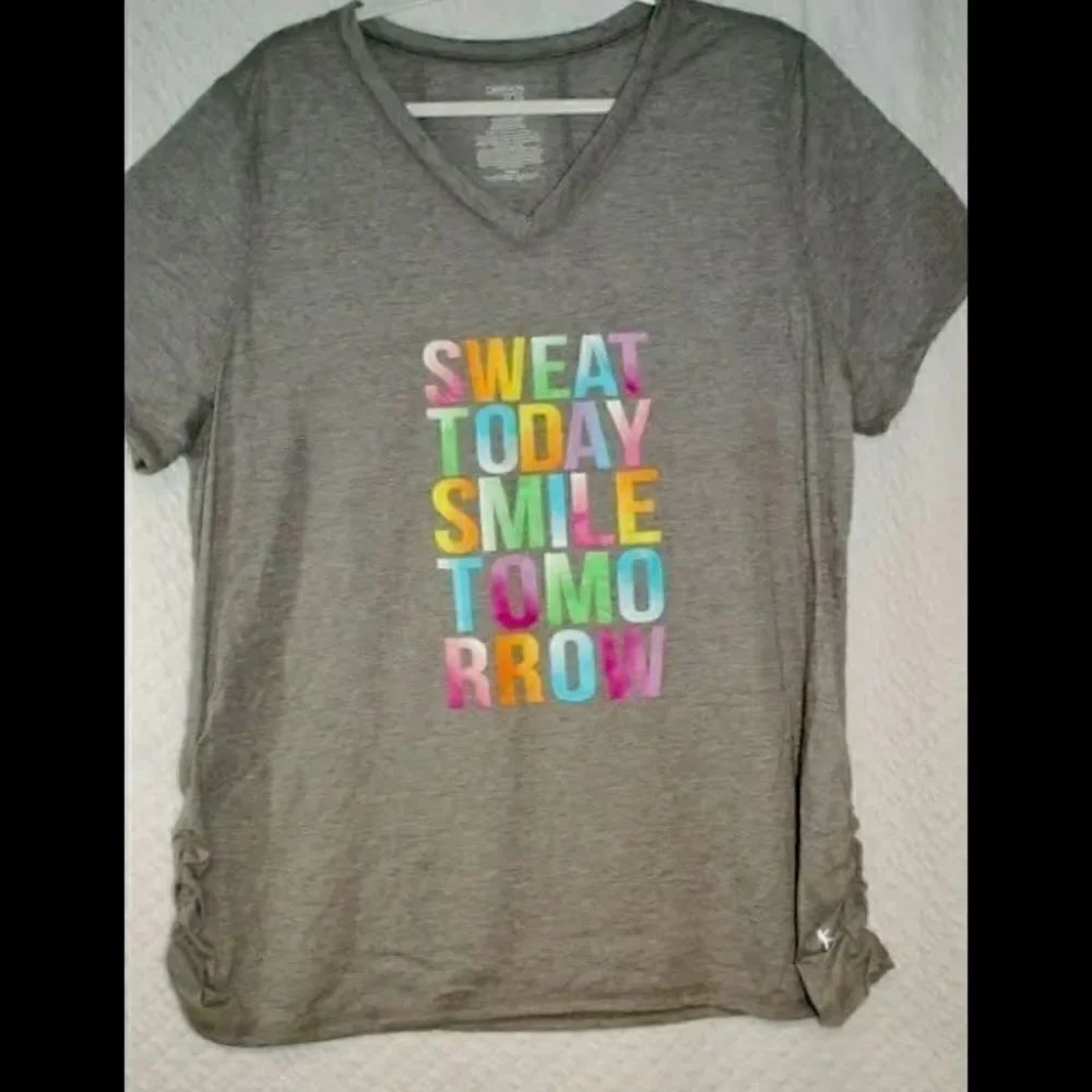 Danskin now Tshirt sweat today smile tomorrow